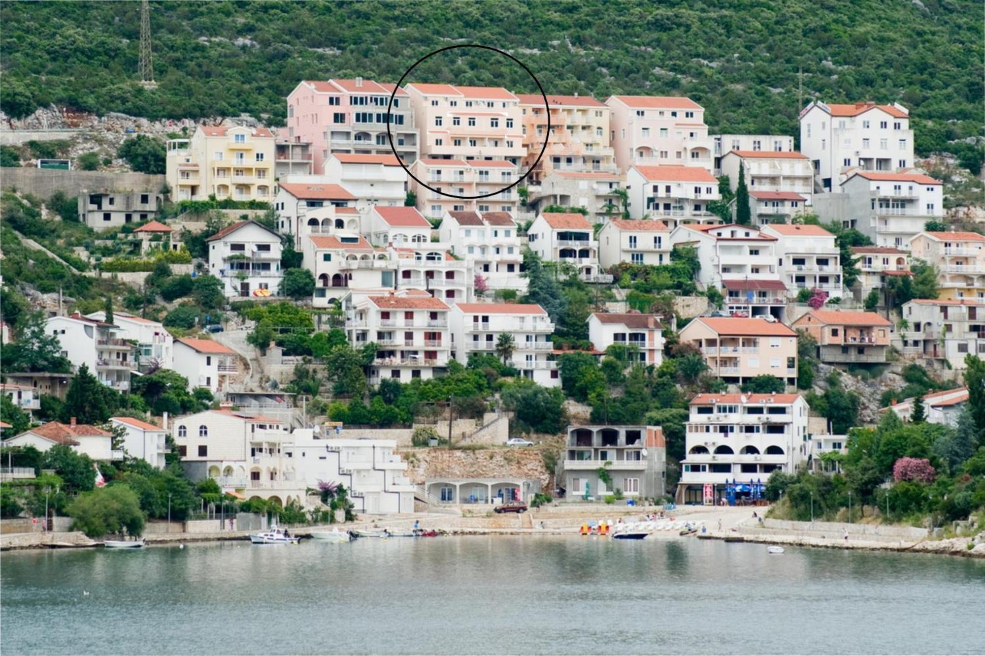 Hotel Ami-M Neum Exterior photo